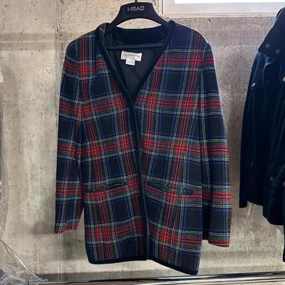 LOT 110B: Women’s Sport Coats & More!