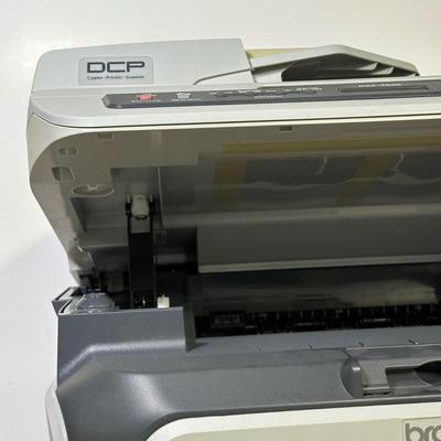 LOT 111B: Brother DCP-7040 Printer