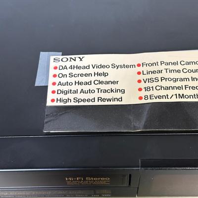 LOT 113B: Sony Video Cassette Recorder Model SLV-686HF