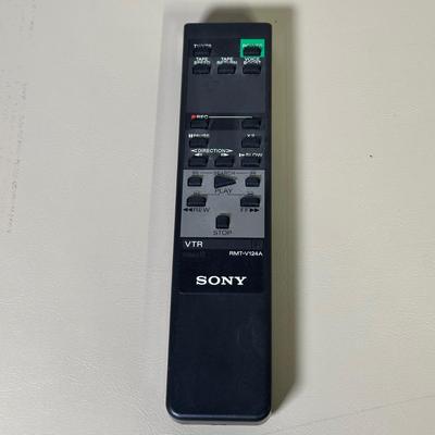 LOT 116B: Sony Video Cassette Recorder Model EV-C40