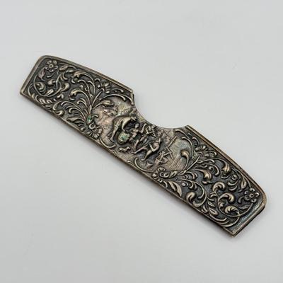 LOT 131J: Vintage Silverplated Dutch Comb Case marked Zilfla90