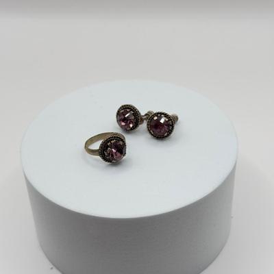 LOT 137J: Vintage Sterling Silver Ring w/ Matching Screwback Earrings