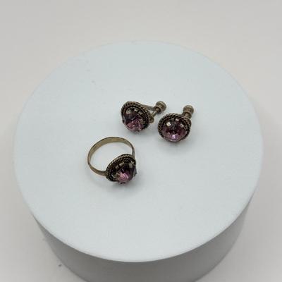 LOT 137J: Vintage Sterling Silver Ring w/ Matching Screwback Earrings