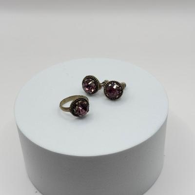 LOT 137J: Vintage Sterling Silver Ring w/ Matching Screwback Earrings