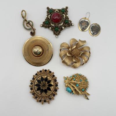 LOT 143J: Vintage Reed & Barton Damascus Earrings/Pendants & Collection of Brooches