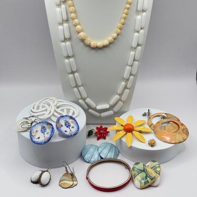 LOT 144J: Carved Flower Bead Necklace & Mod Style Jewelry