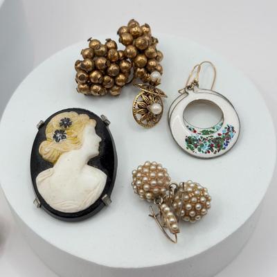 LOT 146J: Collection of Cool Vintage Earrings w/ Cameo Brooch