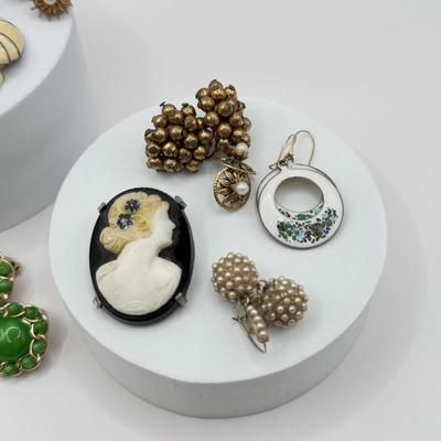 LOT 146J: Collection of Cool Vintage Earrings w/ Cameo Brooch