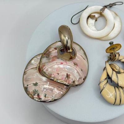 LOT 146J: Collection of Cool Vintage Earrings w/ Cameo Brooch