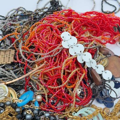 LOT 147J: Jewelry for Craft or Repair