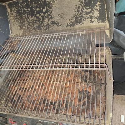 CharBroil grill w/ side burner