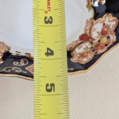 Royal Albert Bone China "Derby" & "Blossom Time Series" Hawthorn (LR)