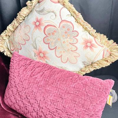 Lot U 614 NIB Two Panel “ Brick “ Curtains, NIB Two 16” Valances, Plush Throw & Two Decorative Throw Pillows