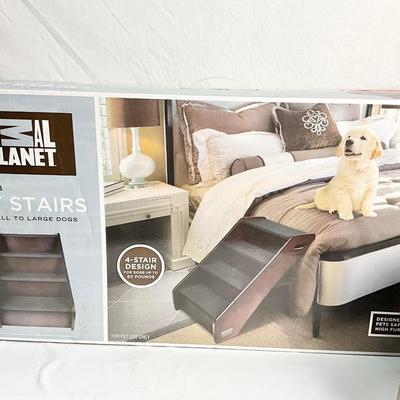 Lot V 619 NIB Animal Planet Four-Stair Design, Dog Steps, NWT Cuddl Duds Plush/Sherpa Throw, Ultra-Soft Microplush/Sherpa Doggy Blanket,...