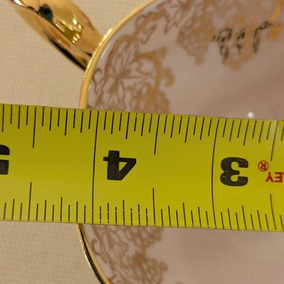 Royal Standard Fine Bone China England Gold Leaf Tea Cup & Saucer (LR)