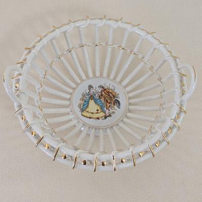 Vintage Reticulated Victorian Couple Gilded Plate (LR)