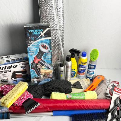 Lot W 627 Automotive Weather Protector Lot