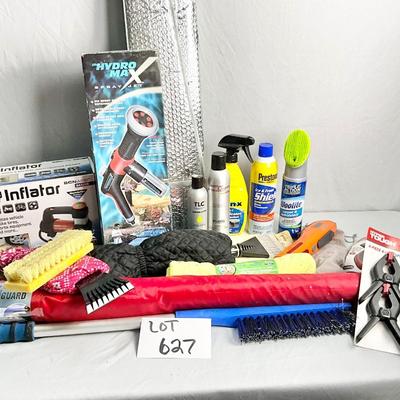 Lot W 627 Automotive Weather Protector Lot