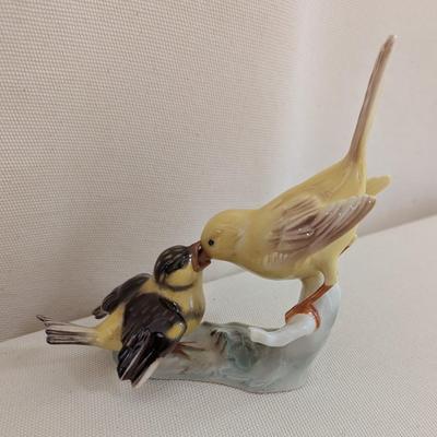 Vintage W. Goebel Yellow Canary Birds Figurine Lang 6 West Germany 1967 (LR)