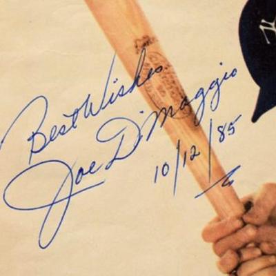 Joe DiMaggio signed Look Magazine 
