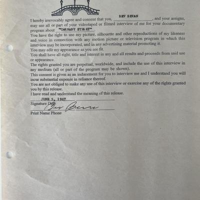 The Move signed Frank Davis contract