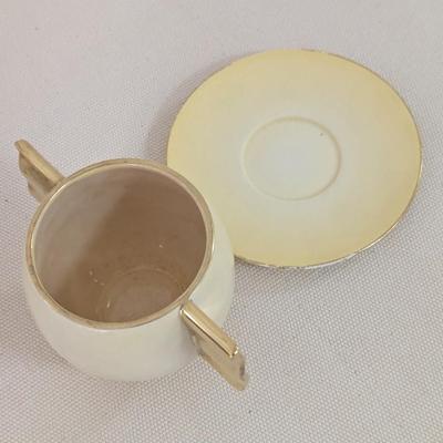 Vintage Carlton Ware England Sugar Bowl With Lid & Gold Trim (LR)