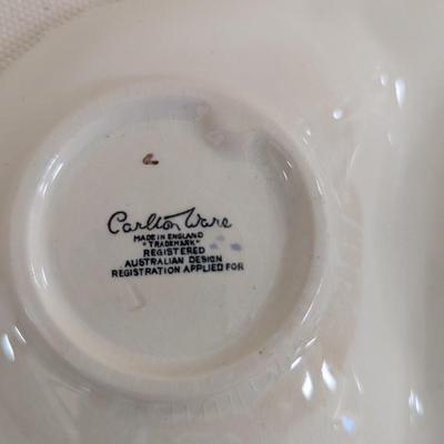 Carlton Ware Leaf Design Dishes (LR)