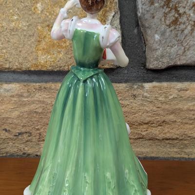 Royal Doulton Figurine Merry Christmas (LR)