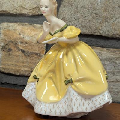 Royal Doulton Figurine The Last Waltz (LR)