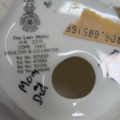 Royal Doulton Figurine The Last Waltz (LR)