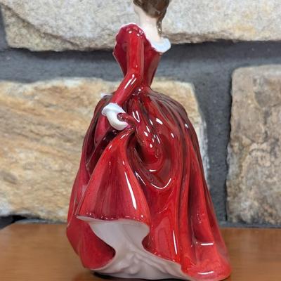 Royal Doulton Figurine Fragrance Exclusive (LR)
