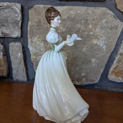 Royal Doulton Figurine Brianna An Exclusive Colourway (LR)
