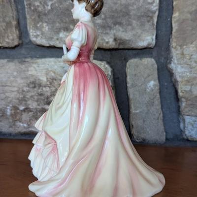 Royal Doulton Figurine Julia Exclusive (LR)