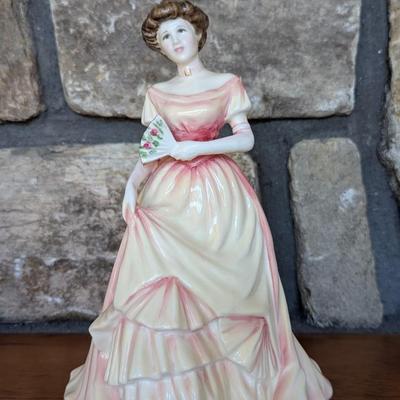 Royal Doulton Figurine Julia Exclusive (LR)