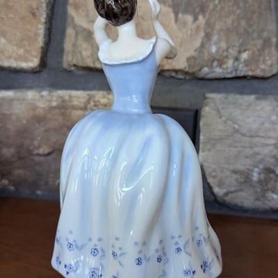Royal Doulton Figurine Sheila (LR)