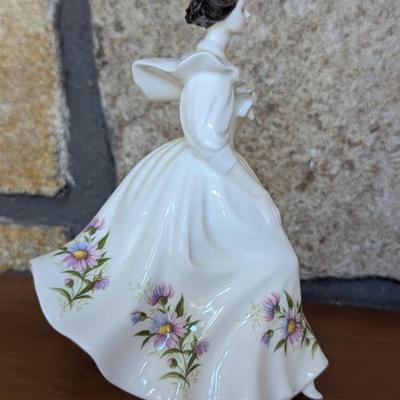 Royal Doulton Figurine Of The Month September (LR)