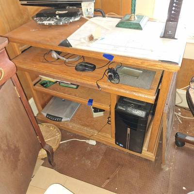 Desk w/ keyboard slider