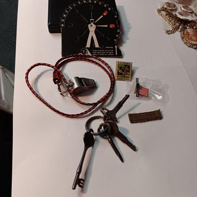 MISC TREAURES IN A CIGAR BOX