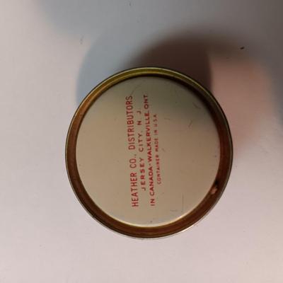 LIKE NEW ELGIN AMERICAN COMPACT, VINTAGE ROUGE AND FINGER NAIL TOOL