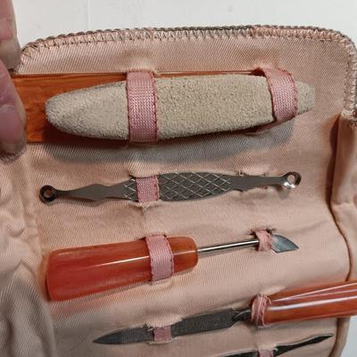 VINTAGE NAIL GROOMING KIT W/BAKELITE HANDLES AND A MIRRORED THERMOMETER