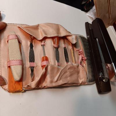 VINTAGE NAIL GROOMING KIT W/BAKELITE HANDLES AND A MIRRORED THERMOMETER