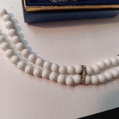 VINTAGE COSTUME JEWELRY