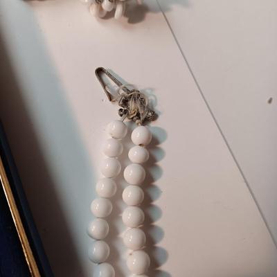 VINTAGE COSTUME JEWELRY