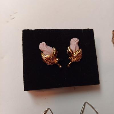 STERLING SILVER EARRINGS, WATCHES AND OTHER JEWELRY
