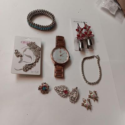 RHINESTONE BRACELETS, BROOCHES, HAIR CLIPS, WATCH AND EARRINGS