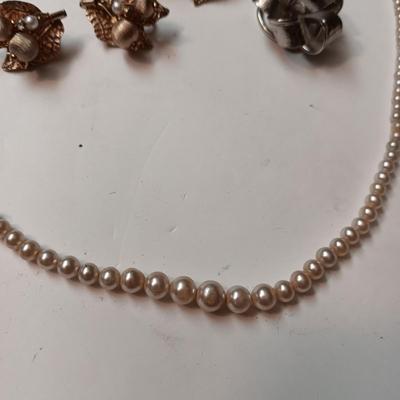 VINTAGE COSTUME JEWELRY
