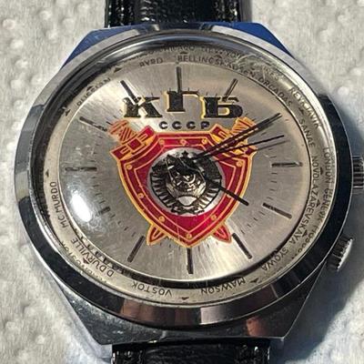 VINTAGE RUSSIAN/CCCP "KGB" RAKETA WORLDTIME MEN'S WRISTWATCH. RUNS PARTIALLY NEEDS CLEANING OR REPAIR. FREE DOMESTIC...