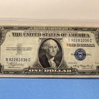 Series 1935-A $1.00 Silver Certificate Uncirculated Condition Serial #B92281036C as Pictured. FREE DOMESTIC SHIPPING.
