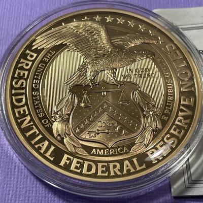 WOODROW WILSON PRESIDENTIAL FEDERAL RESERVE NOTES PROOF GOLD-TONE MEDAL BY THE AMERICAN MINT AS PICTURED.