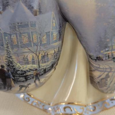 Thomas Kinkade Angel Of Light Illuminated Heirloom Porcelain Figure (LR)